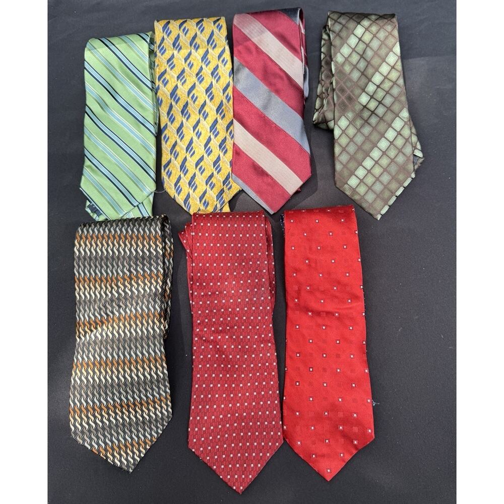 LOT of 7 Vintage Colorful Men’s Ties Beautiful Tommy Hilfiger Ruffini & Kors